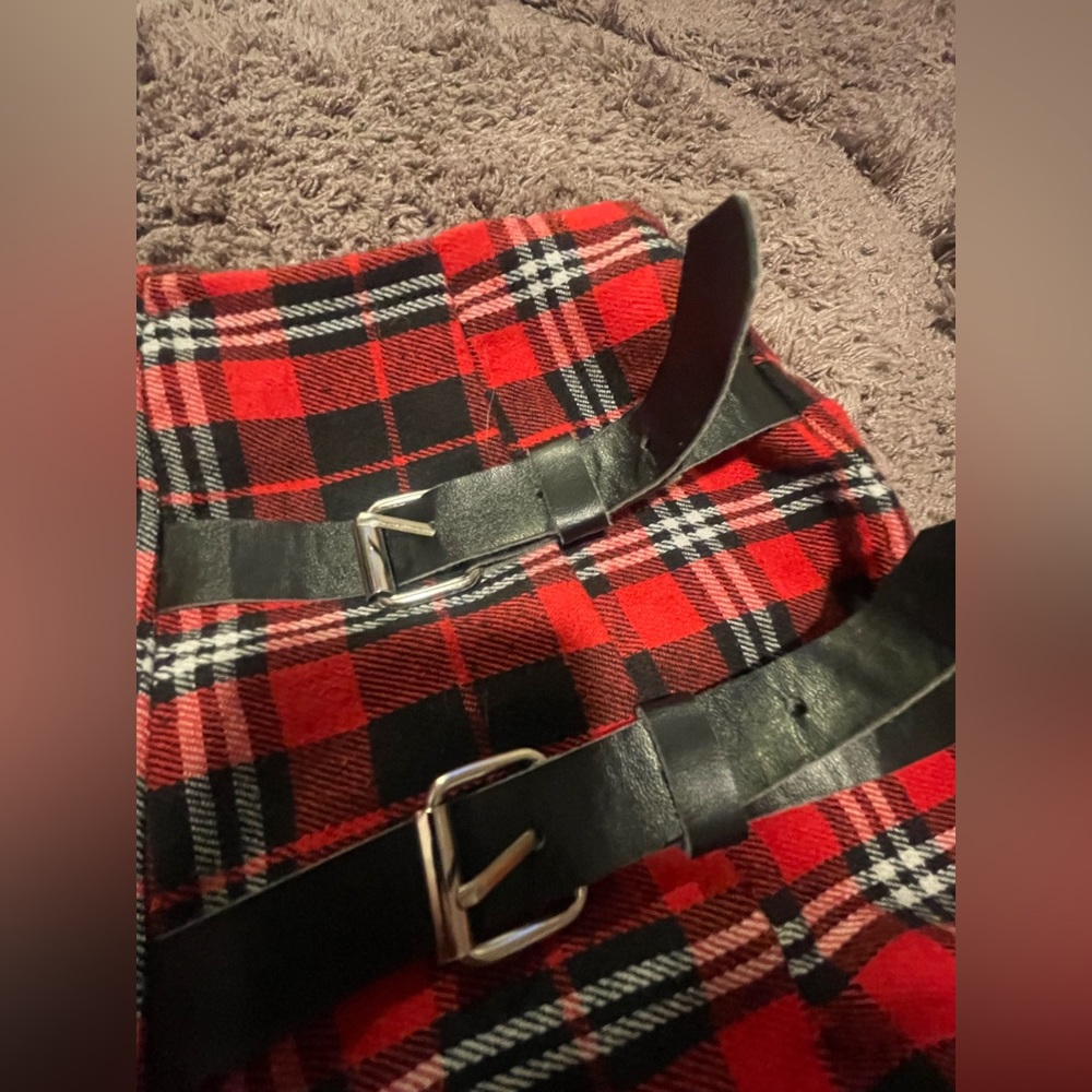 SHEIN Curve Red/Black/White Plaid Skater Skirt with Belt Buckles 3XL - Picture 5 of 6